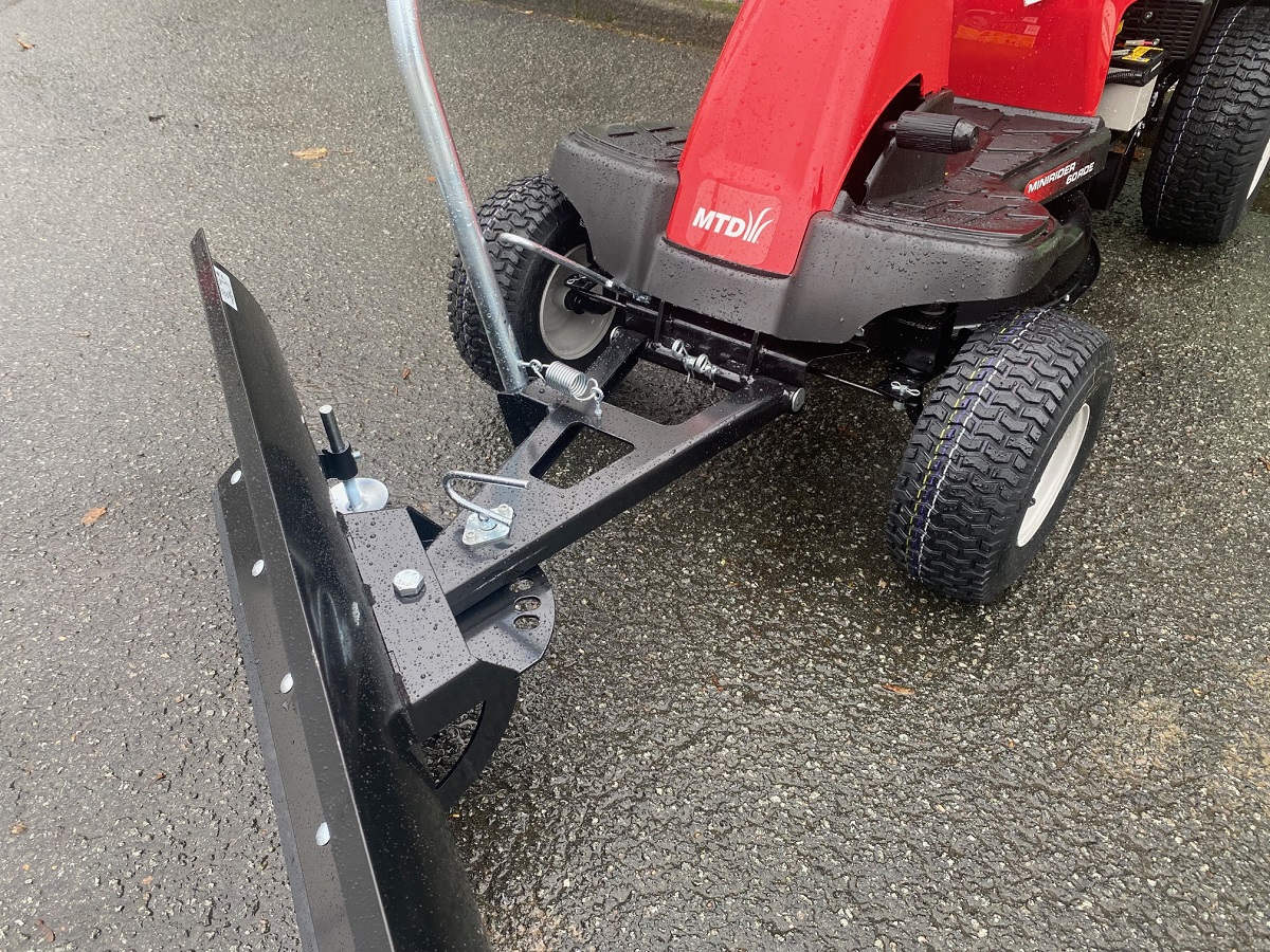 MTD 60 RDE MiniRider Aufsitzmäher mit Schneeschild 100 – Image 7